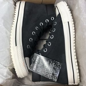Converse Shoes - Converse Women's Chuck Taylor All Star Boot 6.5 US Converse Shoes - Converse Women's Chuck Taylor All Star Boot 6.5 US